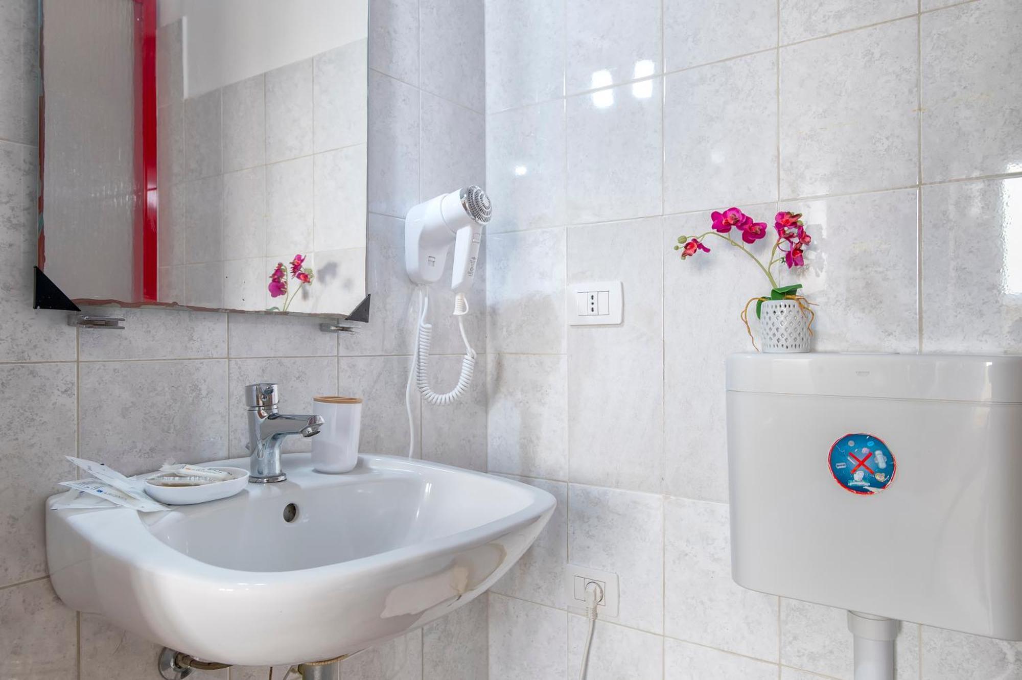 Oasis Guest House Альгеро Экстерьер фото