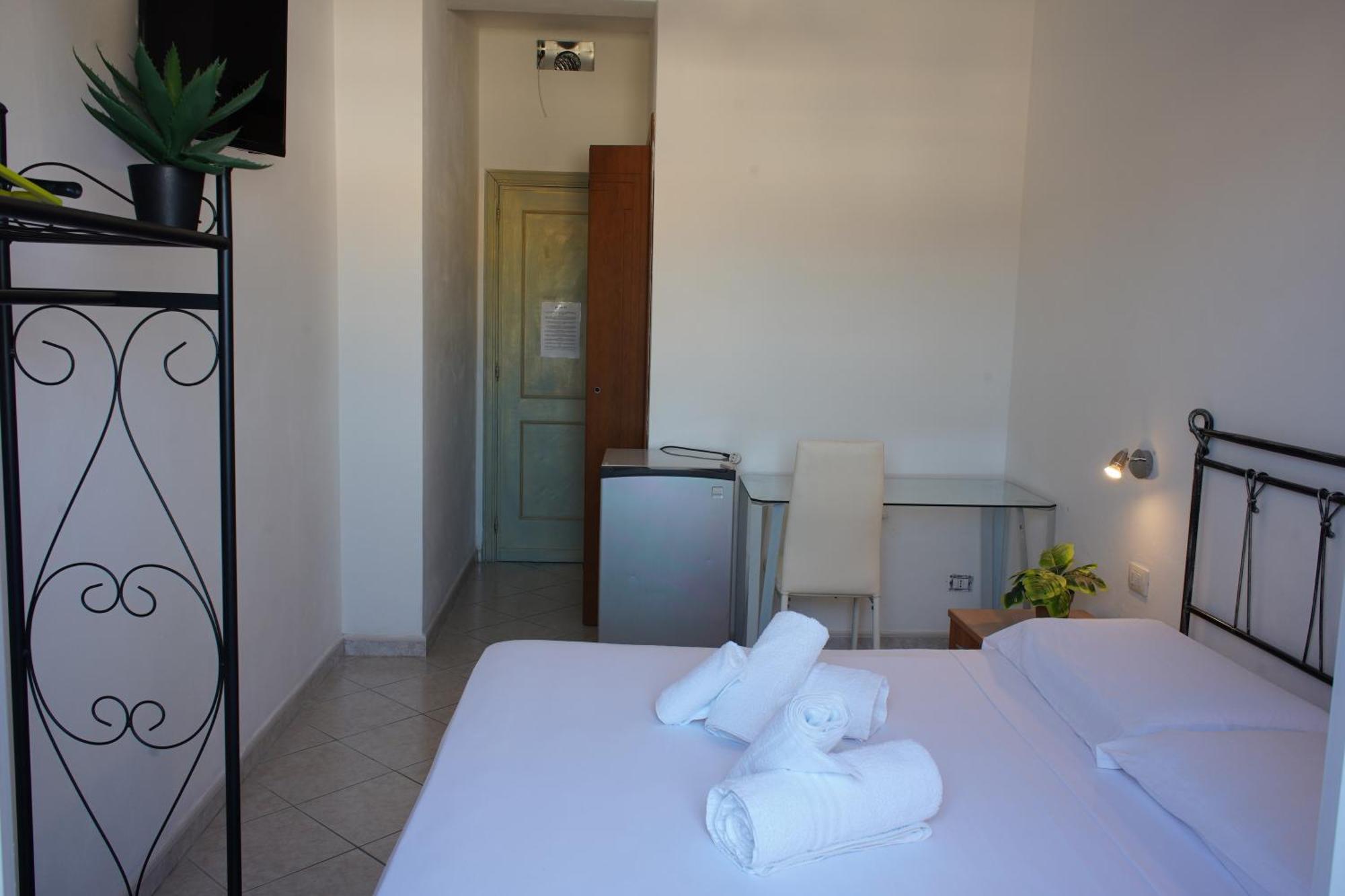 Oasis Guest House Альгеро Экстерьер фото
