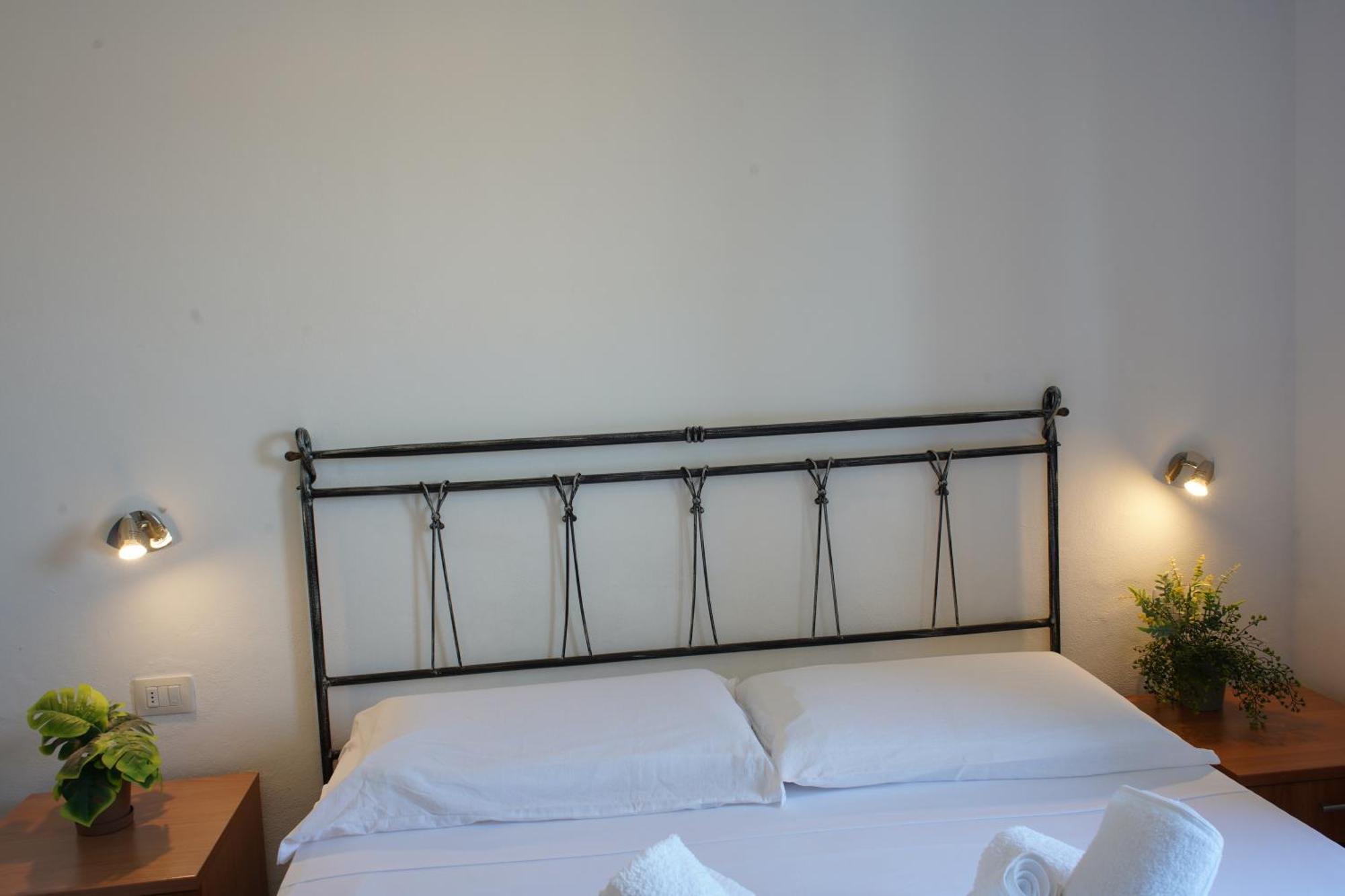 Oasis Guest House Альгеро Экстерьер фото
