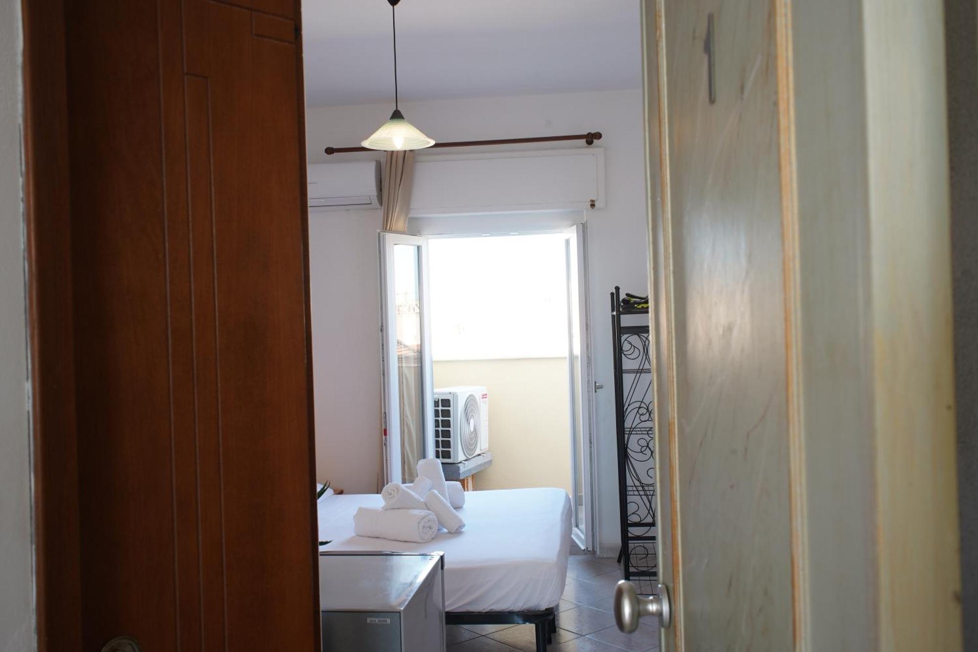 Oasis Guest House Альгеро Экстерьер фото