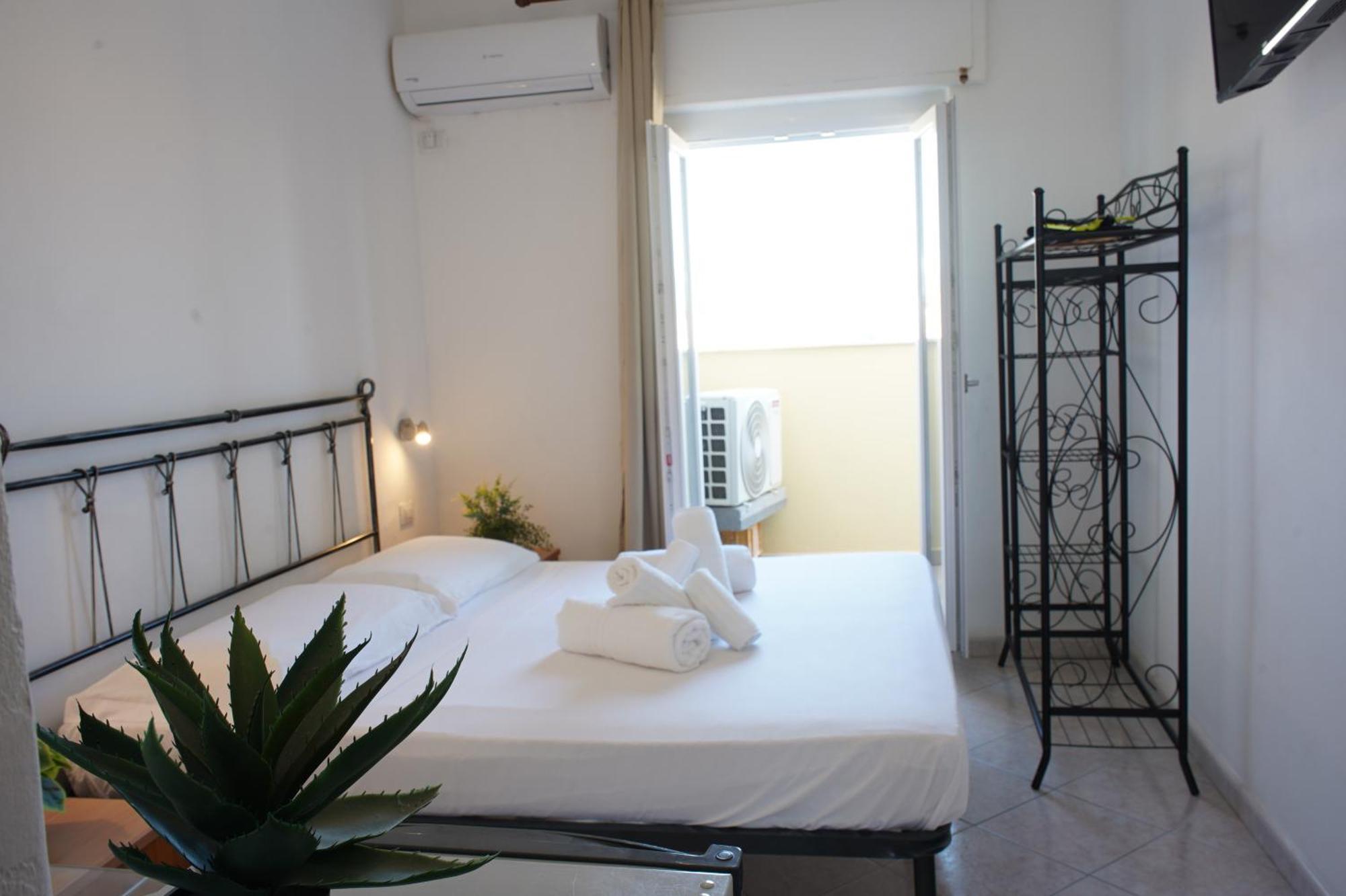 Oasis Guest House Альгеро Экстерьер фото