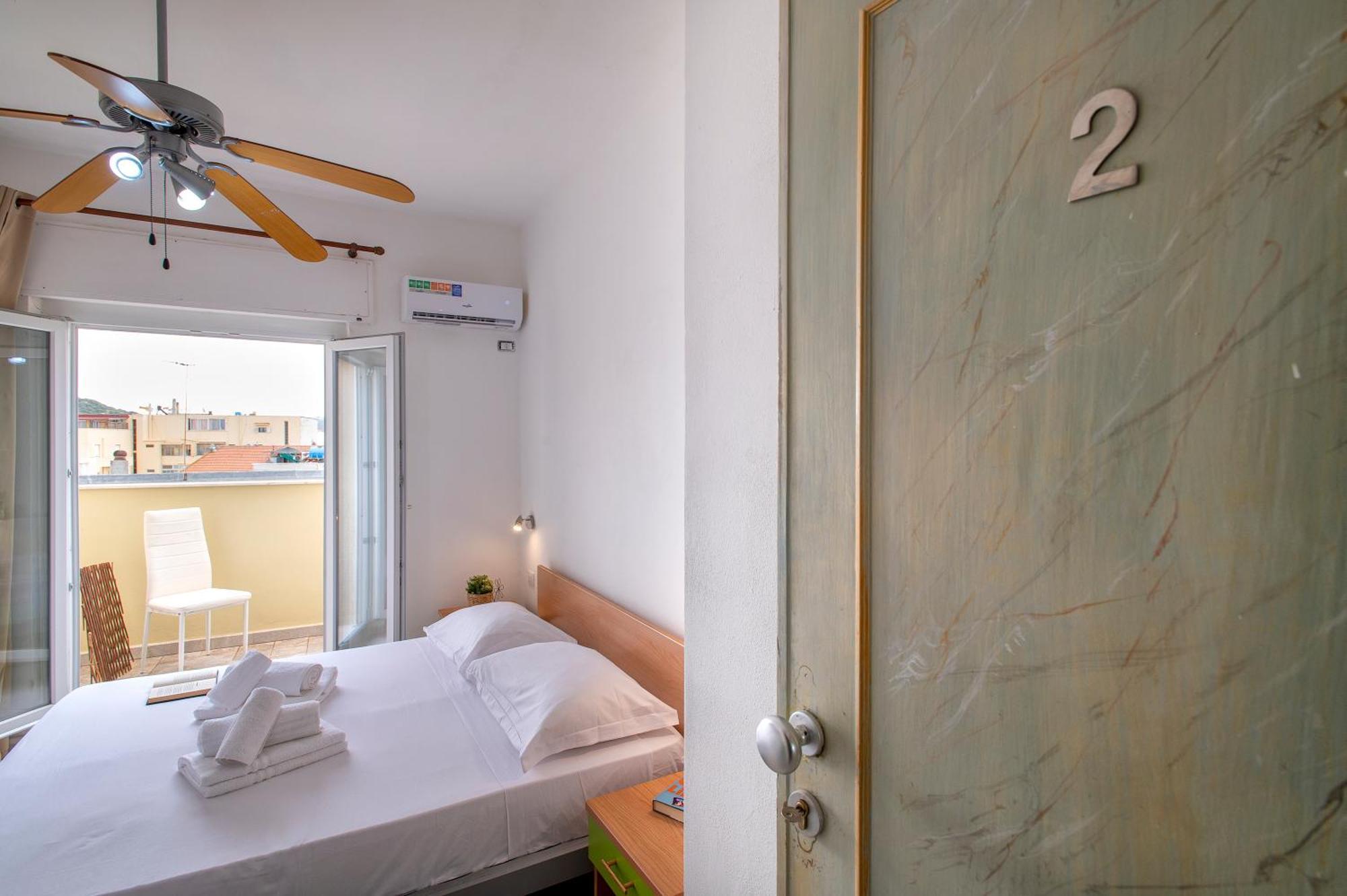 Oasis Guest House Альгеро Экстерьер фото