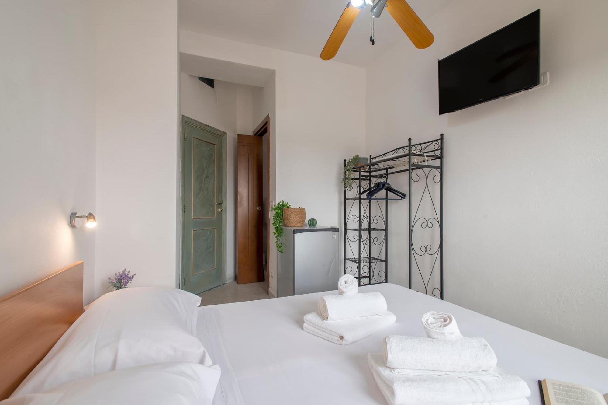 Oasis Guest House Альгеро Экстерьер фото